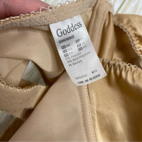 Goddess Nude Kiera Banded Underwire Bra - Picture 6 of 7